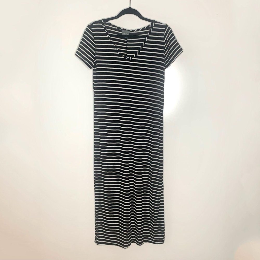 OLIVIA RAE Black‎ and White Stripe VNeck Maxi Sz S